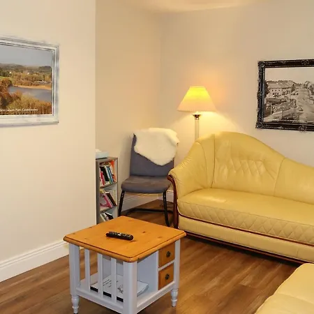 Apartment Laneside Haven, Castleblayney - Accessible Gated With Garden & Recreation Room! *